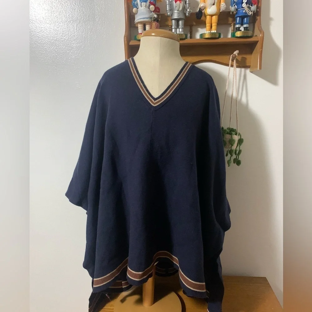 House of Harlow 1960 Navy Boho Poncho One Size - Picture 8 of 15